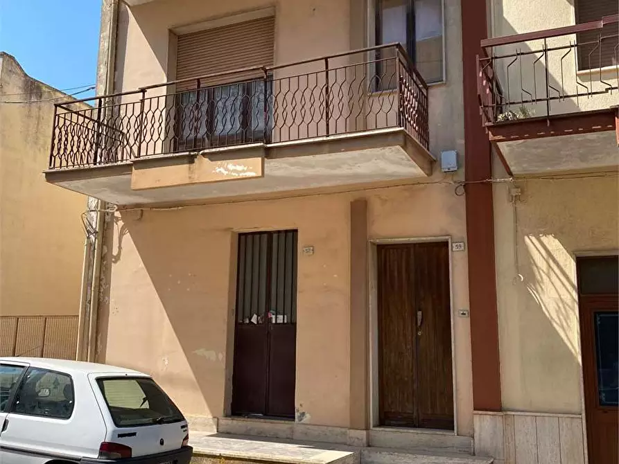Immagine 2 di Casa indipendente in vendita  in via amatore sciesa a Casarano