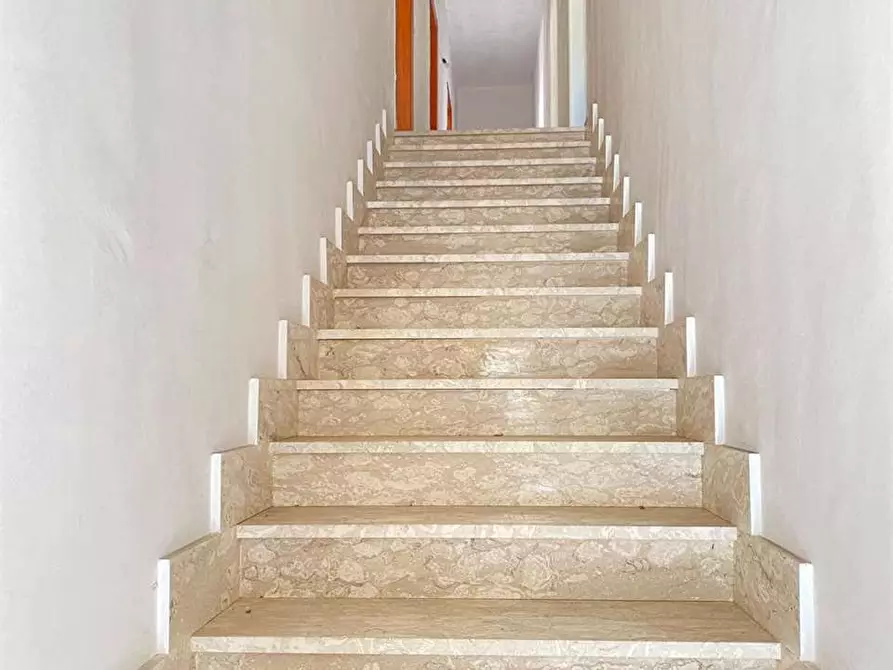 Immagine 9 di Casa indipendente in vendita  in via amatore sciesa a Casarano