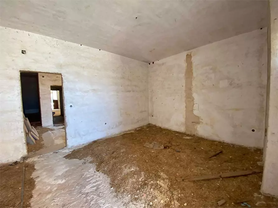 Immagine 5 di Casa indipendente in vendita  in via amatore sciesa a Casarano