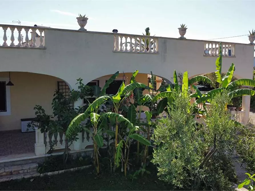 Immagine 4 di Villa in vendita  in CONTRADA DON CIRILLO  a Ugento