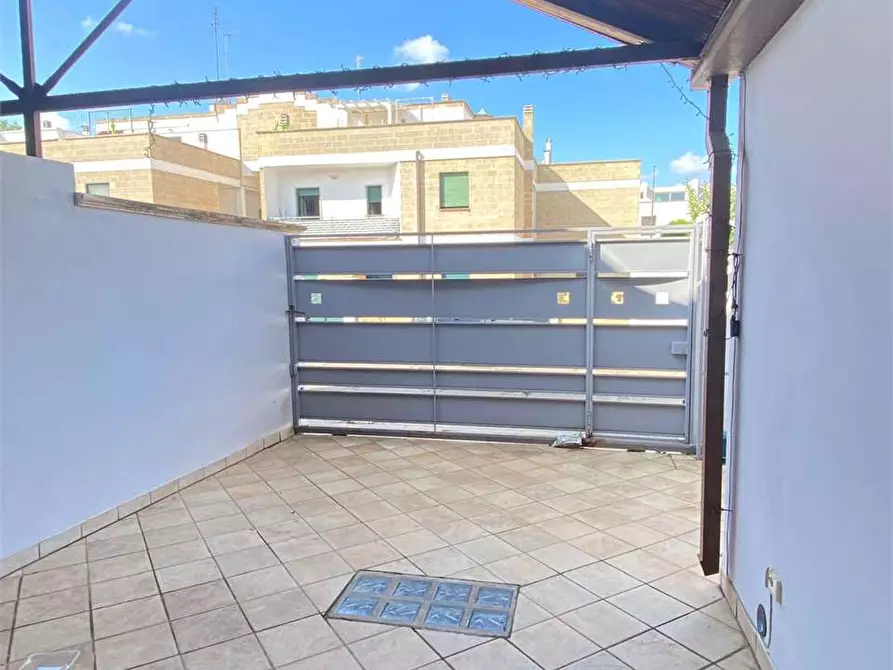 Immagine 5 di Villa in vendita  in via S'antelia 1 a Casarano