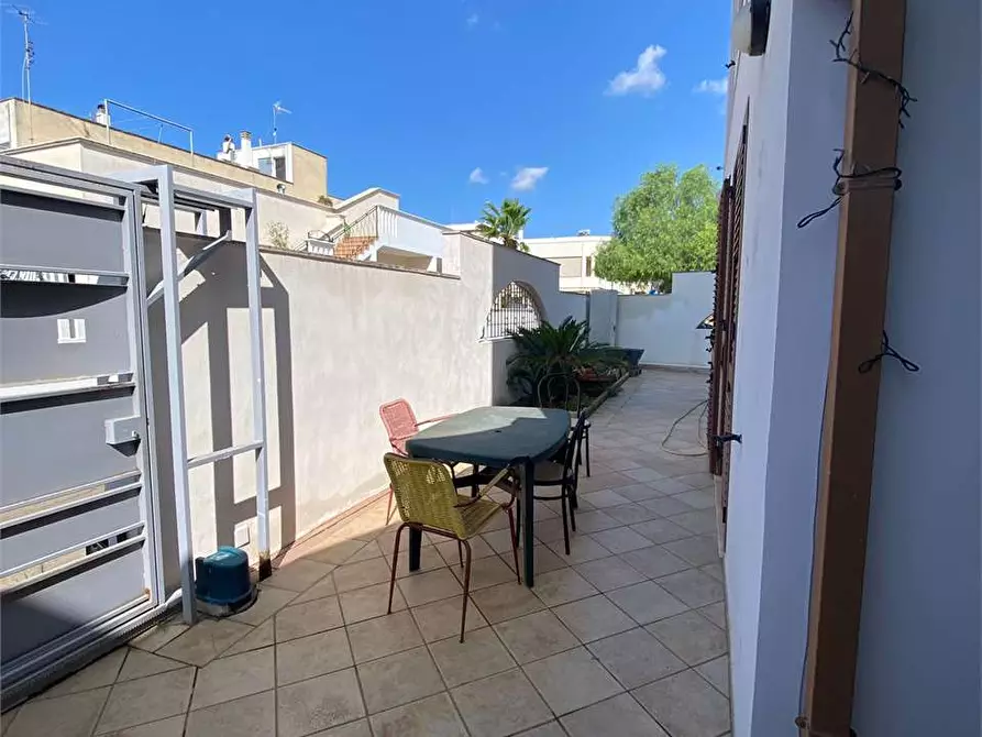 Immagine 9 di Villa in vendita  in via S'antelia 1 a Casarano