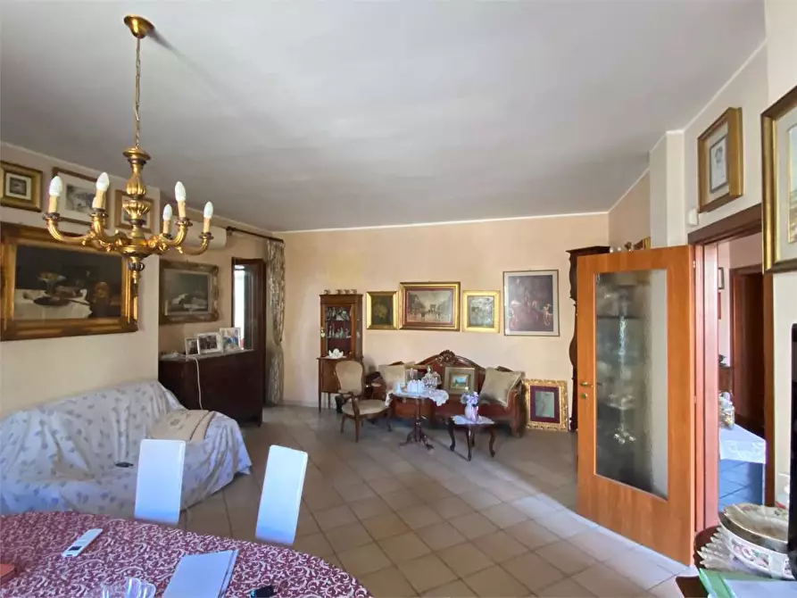 Immagine 13 di Villa in vendita  in via S'antelia 1 a Casarano