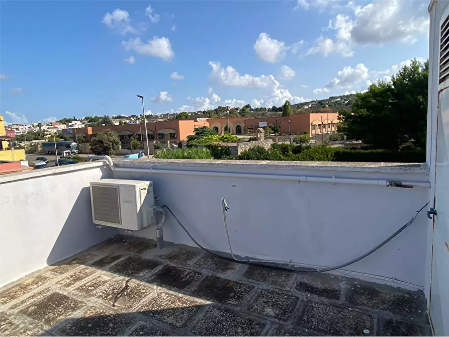 Immagine 36 di Villa in vendita  in via S'antelia 1 a Casarano