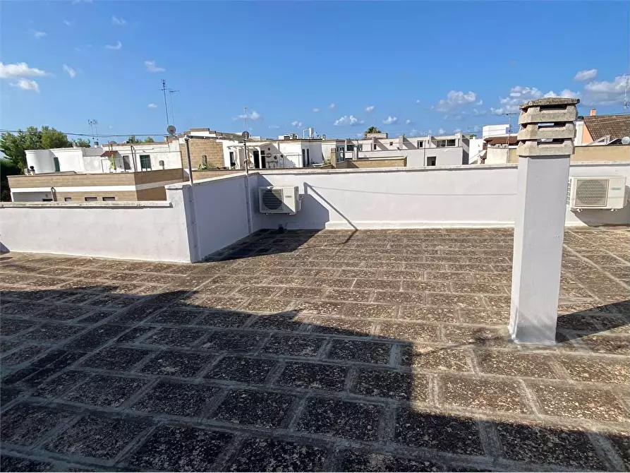 Immagine 38 di Villa in vendita  in via S'antelia 1 a Casarano