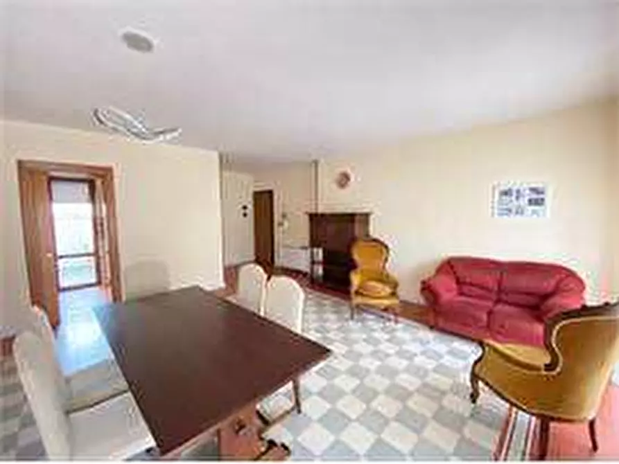 Immagine 4 di Appartamento in vendita  in via ubaldo d'astore a Casarano