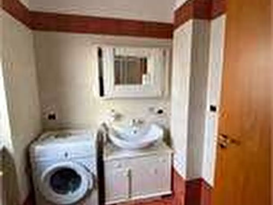 Immagine 8 di Appartamento in vendita  in via ubaldo d'astore a Casarano