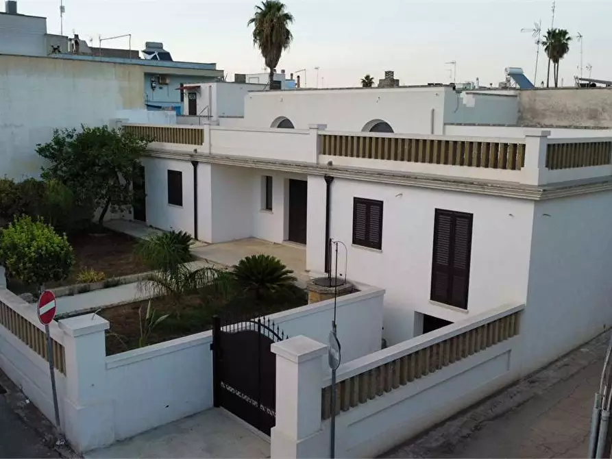 Immagine 3 di Villa in vendita  in via Manzoni  8 a Taurisano