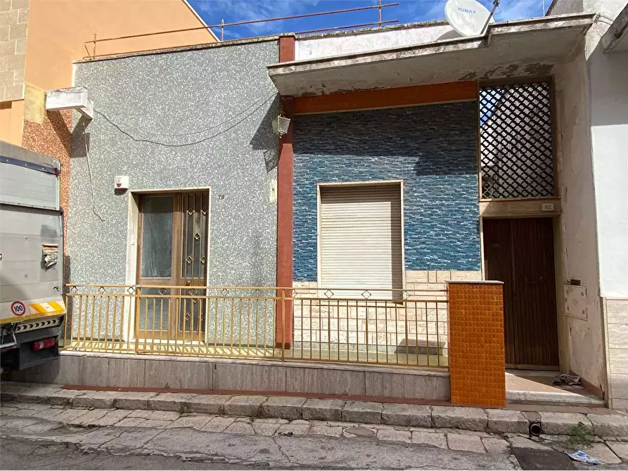 Immagine 1 di Casa indipendente in vendita  a Casarano