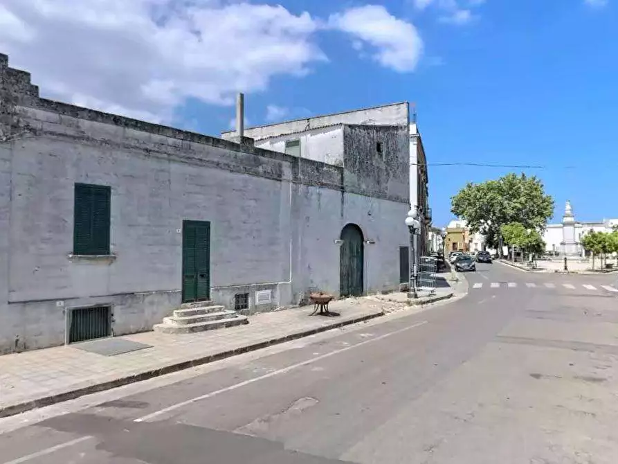 Immagine 1 di Casa indipendente in vendita  in piazza san lorenzo a Morciano Di Leuca