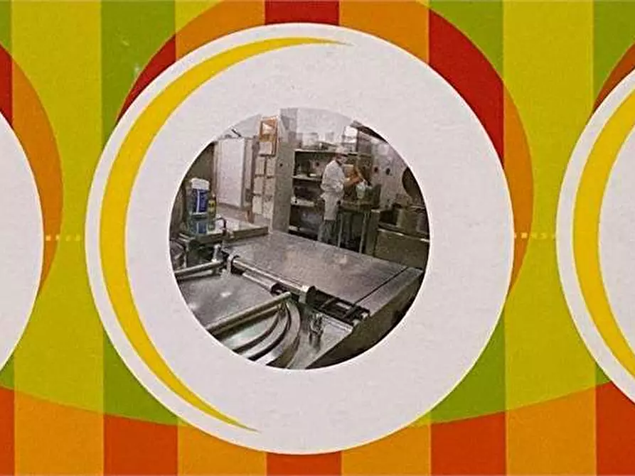 Immagine 6 di Laboratorio in vendita  in piazza garibaldi  12 a Lecce