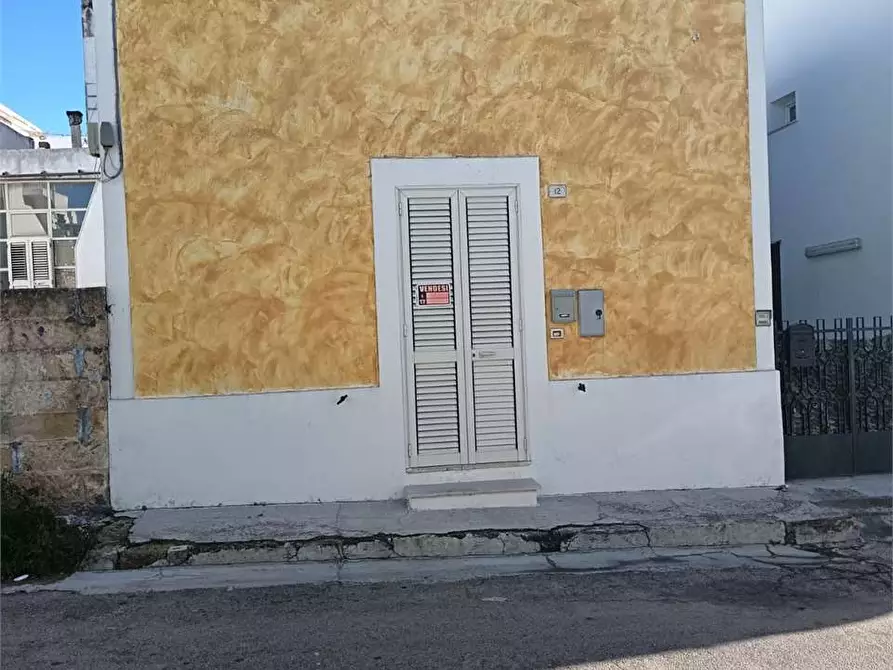 Immagine 12 di Casa indipendente in vendita  in via marsala a Casarano