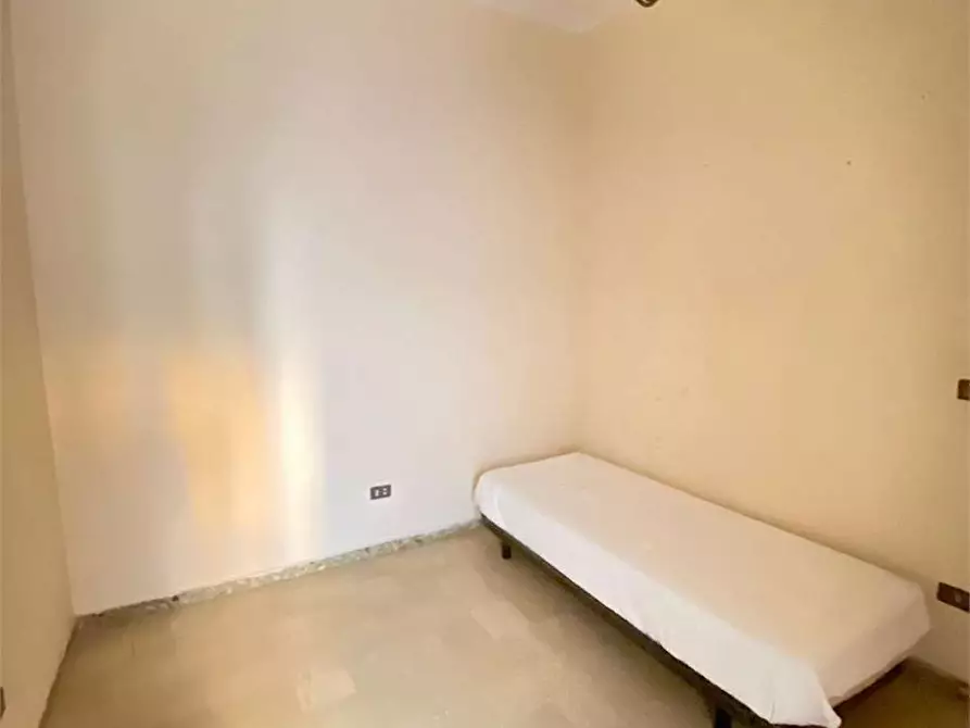 Immagine 7 di Appartamento in vendita  in via G garibaldi  12 a Casarano