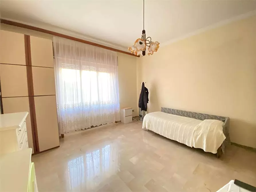 Immagine 9 di Appartamento in vendita  in via G garibaldi  12 a Casarano