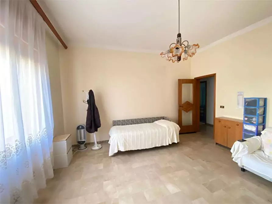 Immagine 10 di Appartamento in vendita  in via G garibaldi  12 a Casarano