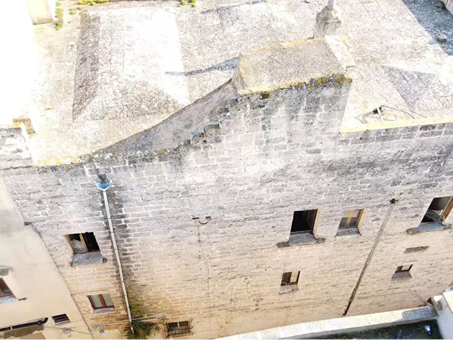 Immagine 3 di Stabile in vendita  in piazza garibaldi  12 a Casarano