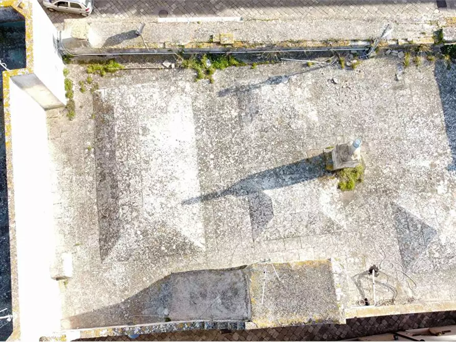 Immagine 4 di Stabile in vendita  in piazza garibaldi  12 a Casarano