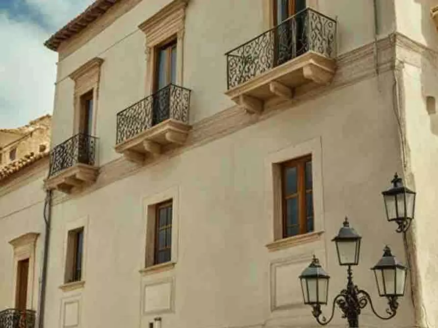 Immagine 1 di Stabile in vendita  in piazza garibaldi  12 a Casarano