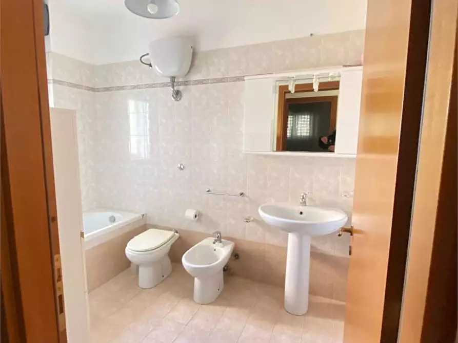 Immagine 22 di Appartamento in vendita  in via Corazzini  5 a Gallipoli