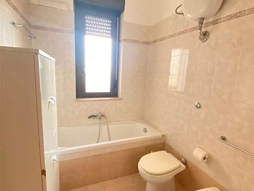 Immagine 20 di Appartamento in vendita  in via Corazzini  5 a Gallipoli