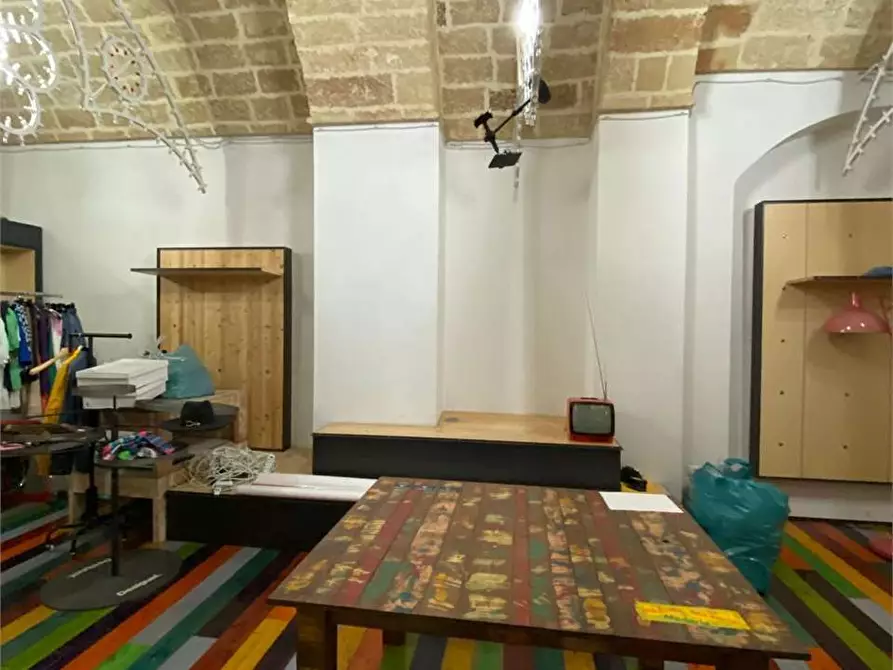 Immagine 10 di Negozio in affitto  in piazza Garibaldi  12 a Casarano