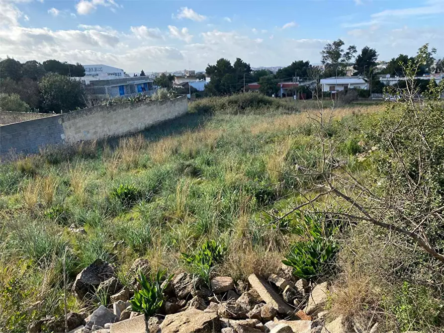 Immagine 5 di Terreno edificabile in vendita  in piazza garibaldi 12 a Casarano