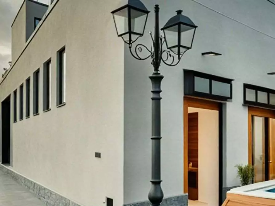 Immagine 7 di Negozio in affitto  in via ubaldo d'astore a Casarano