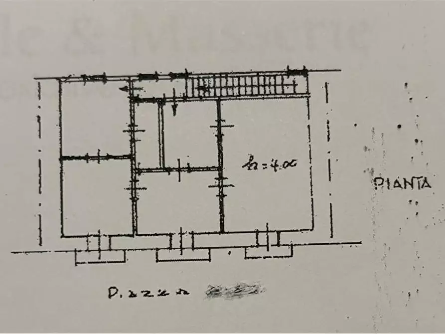 Immagine 10 di Stabile in vendita  in piazza garibaldi  12 a Casarano
