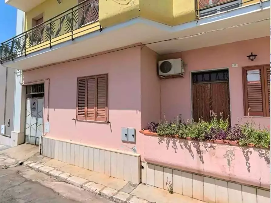 Immagine 1 di Casa bifamiliare in vendita  in via virgilio 5 a Casarano