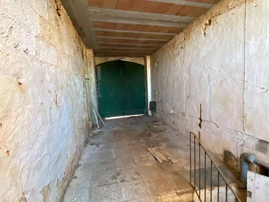 Immagine 13 di Casa indipendente in vendita  in piazza garibaldi  12 a Casarano