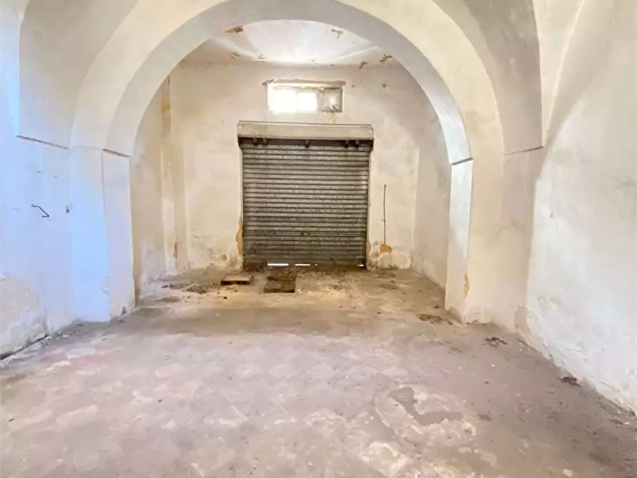 Immagine 16 di Stabile in vendita  in CAVOUR 25 a Casarano
