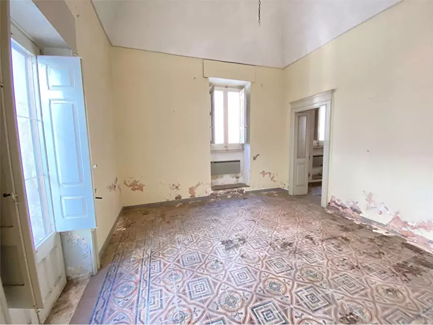 Immagine 11 di Stabile in vendita  in CAVOUR 25 a Casarano