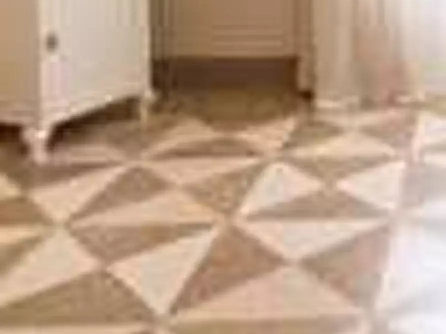 Immagine 16 di Casa bifamiliare in vendita  in piazza garibaldi  12 a Lecce