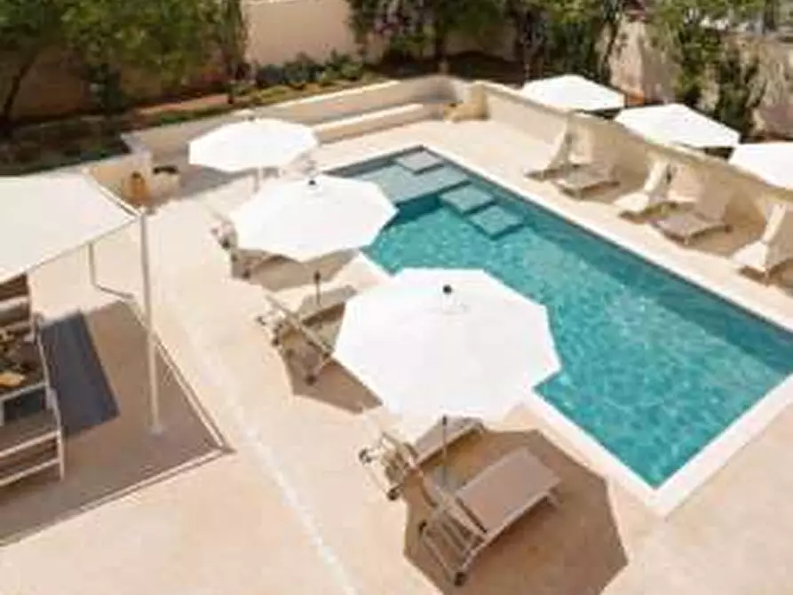 Immagine 2 di Casa bifamiliare in vendita  in piazza garibaldi  12 a Lecce