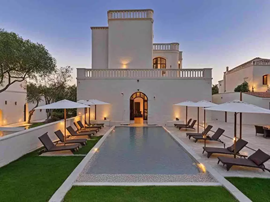 Immagine 1 di Casa bifamiliare in vendita  in piazza garibaldi  12 a Lecce