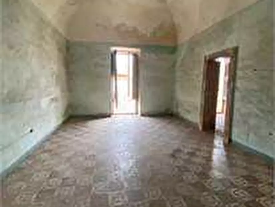 Immagine 20 di Stabile in vendita  in piazza garibaldi  12 a Casarano