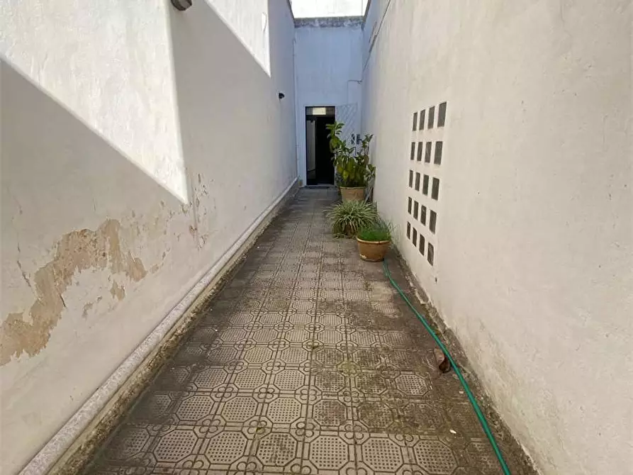 Immagine 18 di Casa indipendente in vendita  in via vittorio emanuele 2 64 a Casarano