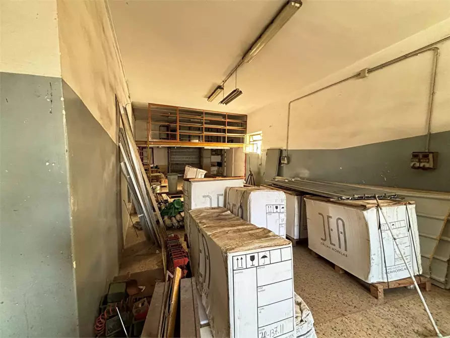 Immagine 7 di Laboratorio in affitto  in via bologna 45 a Casarano