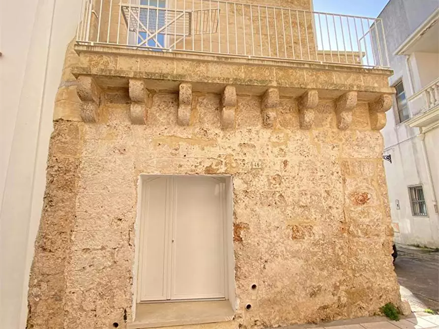 Immagine 1 di Casa indipendente in vendita  in via umberto primo a Racale