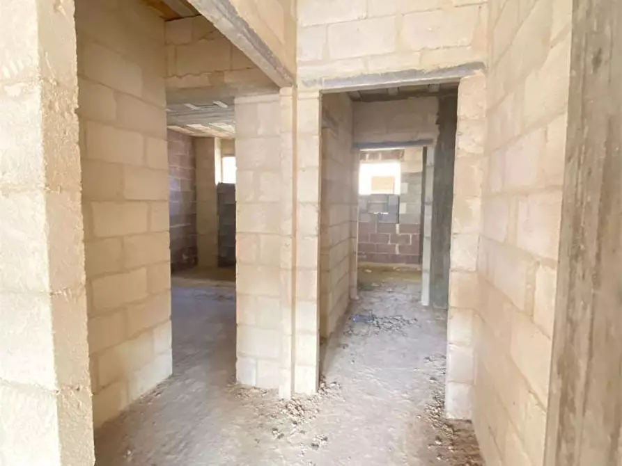 Immagine 26 di Villetta a schiera in vendita  in via palla a Casarano