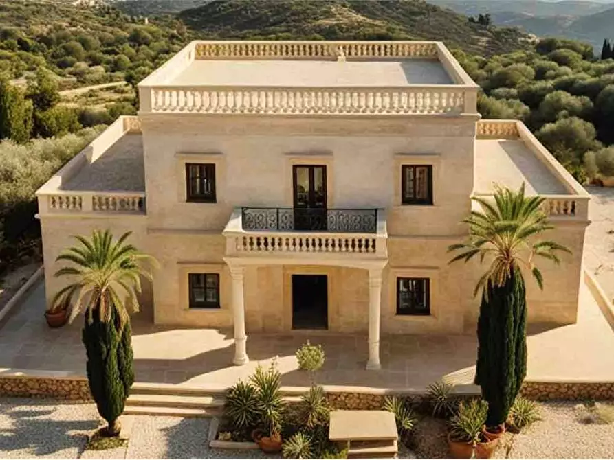 Immagine 1 di Villa in vendita  in contrada manfio a Casarano