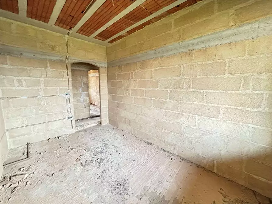 Immagine 17 di Villa in vendita  in Via sofia 10 a Casarano