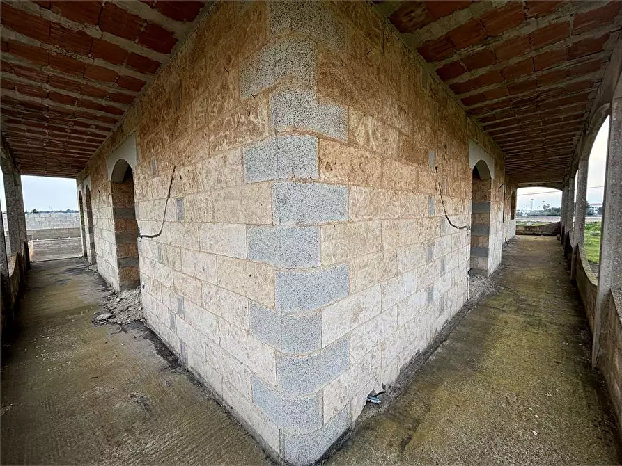 Immagine 25 di Villa in vendita  in Via sofia 10 a Casarano