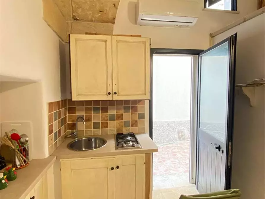 Immagine 20 di Casa indipendente in vendita  in Via arcivescovo zezza a Ruffano