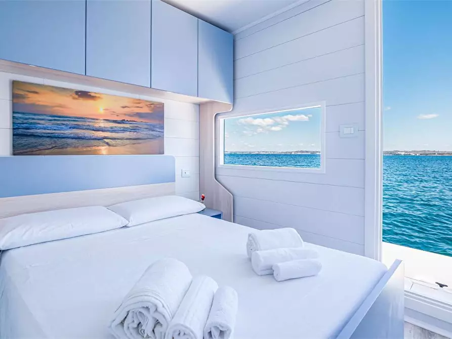 Immagine 2 di Villa in vendita  in via haethei a Otranto