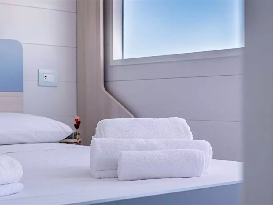 Immagine 8 di Villa in vendita  in via haethei a Otranto