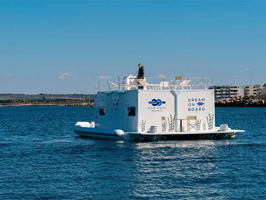 Immagine 12 di Villa in vendita  in via haethei a Otranto