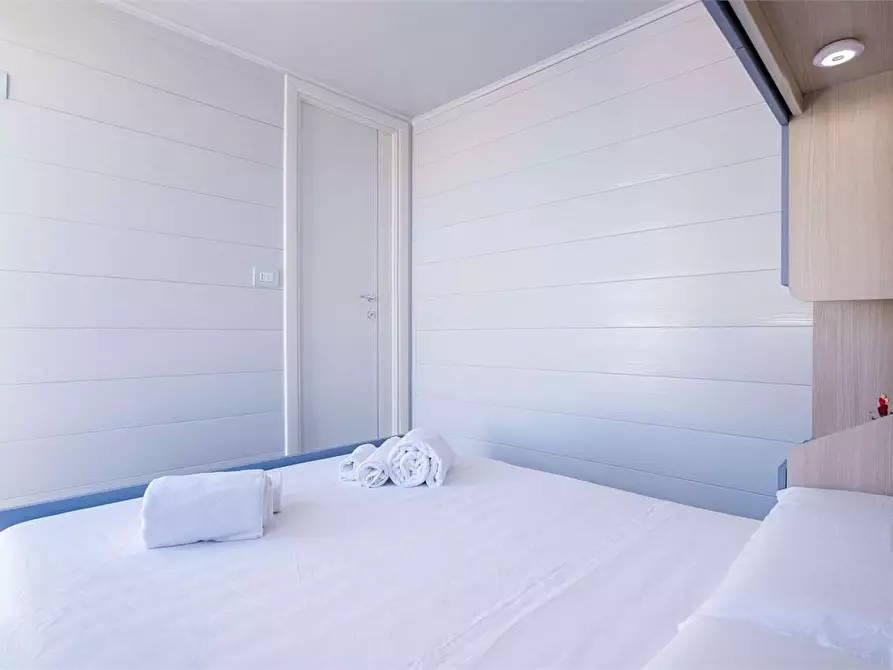 Immagine 15 di Villa in vendita  in via haethei a Otranto