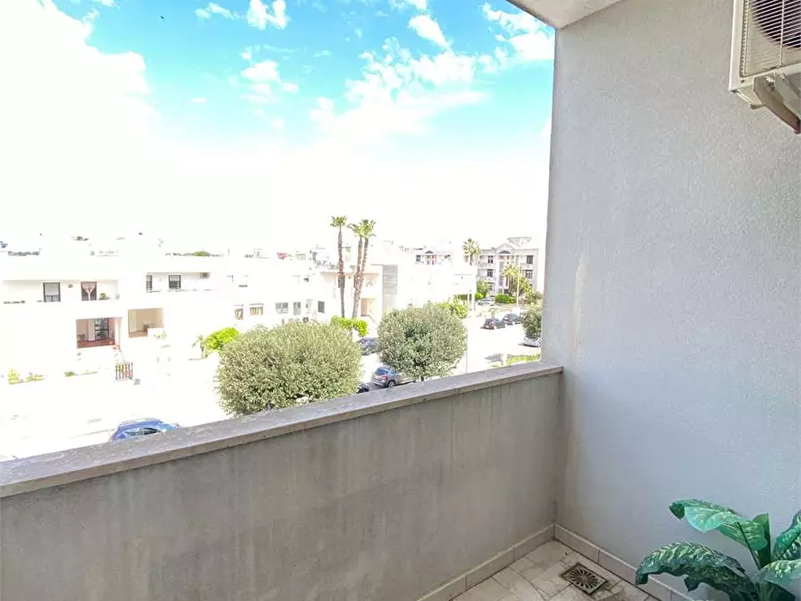 Immagine 16 di Appartamento in vendita  in via spagna a Casarano