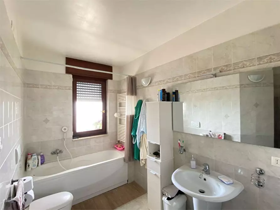 Immagine 19 di Appartamento in vendita  in via spagna a Casarano